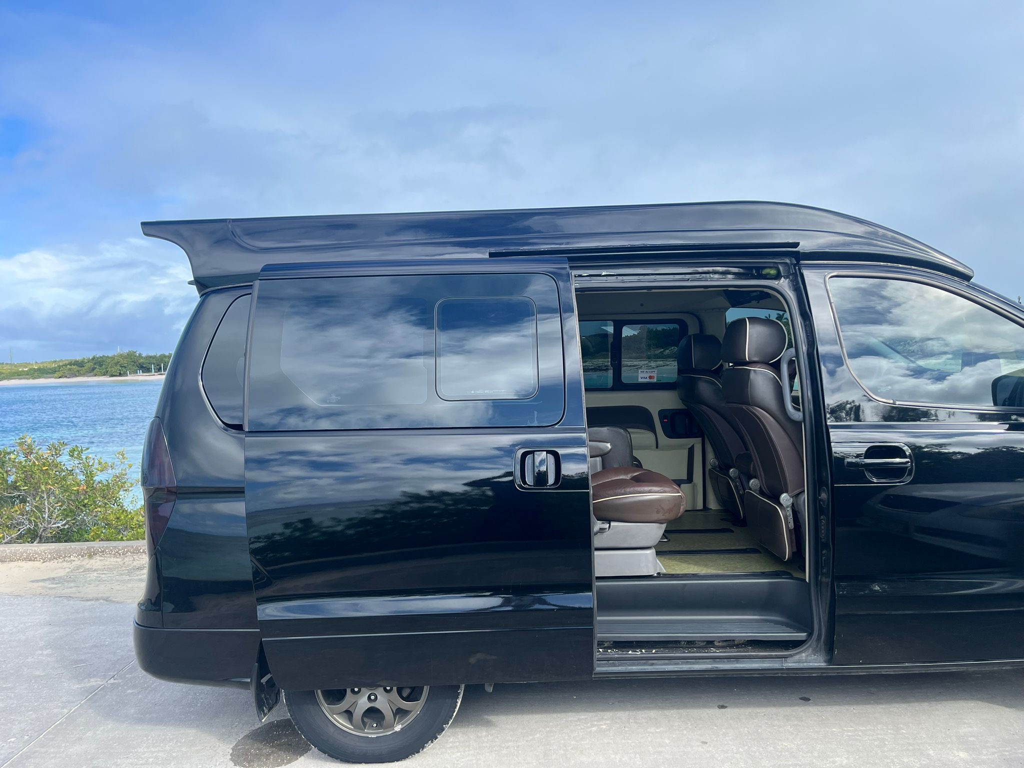 Mini Sprinter Van — Black Edition