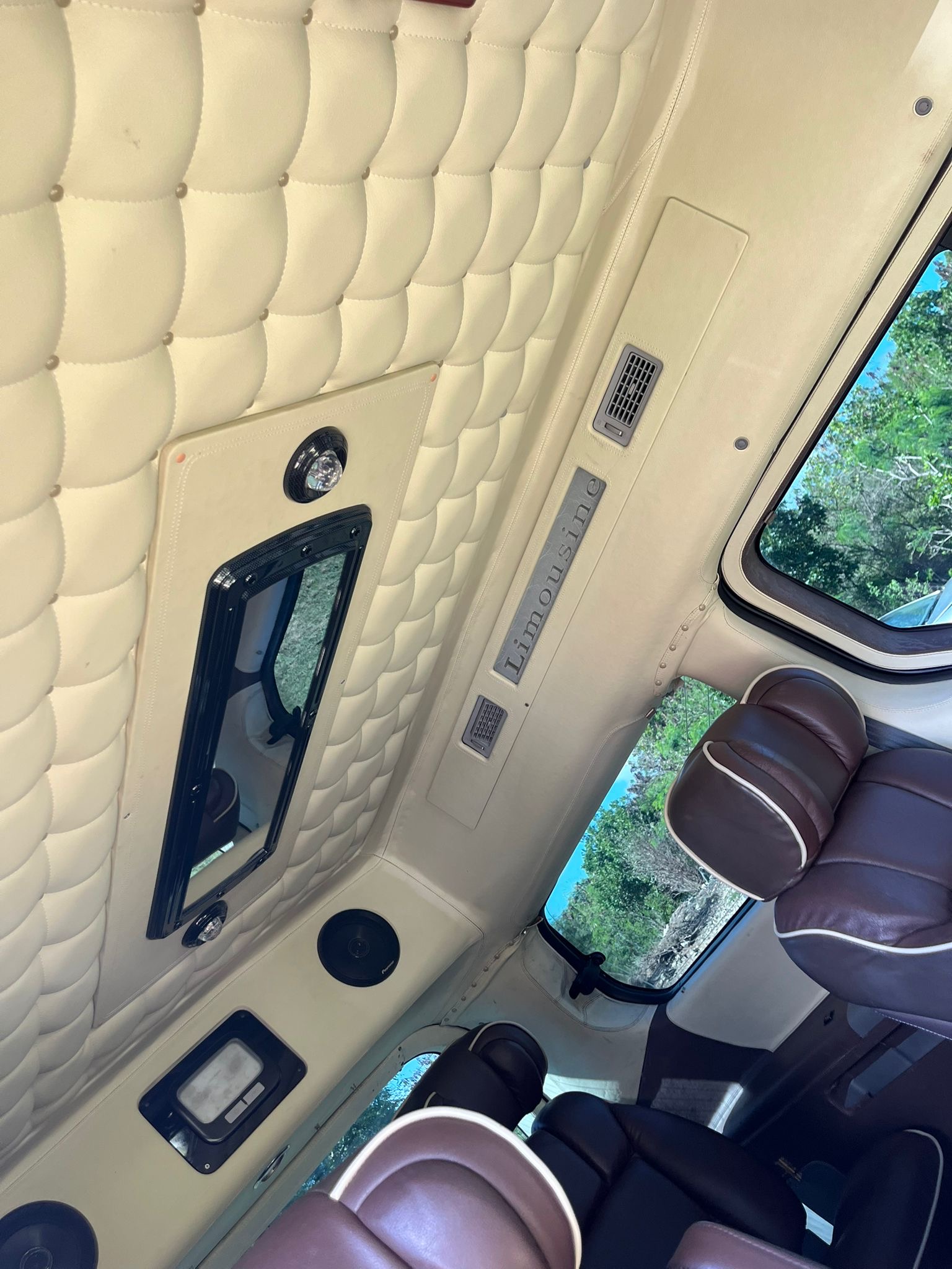 Mini Sprinter Van — Black Edition